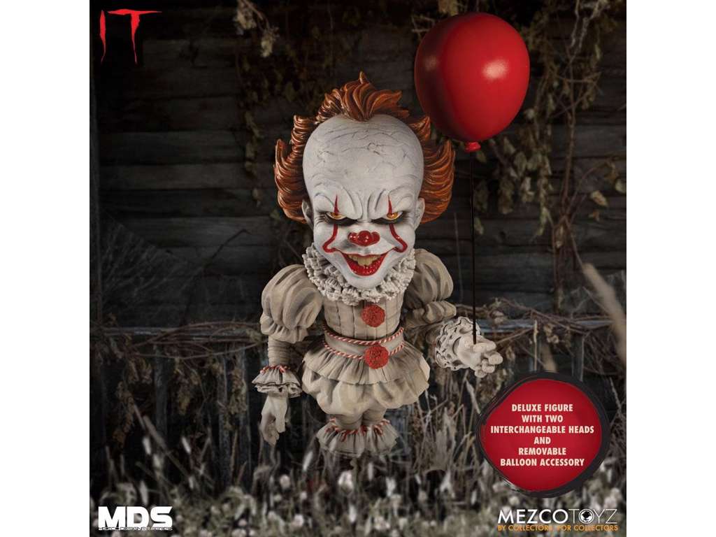 Stephen Kings It 2017 MDS Deluxe Action Figure Pennywise 15 cm