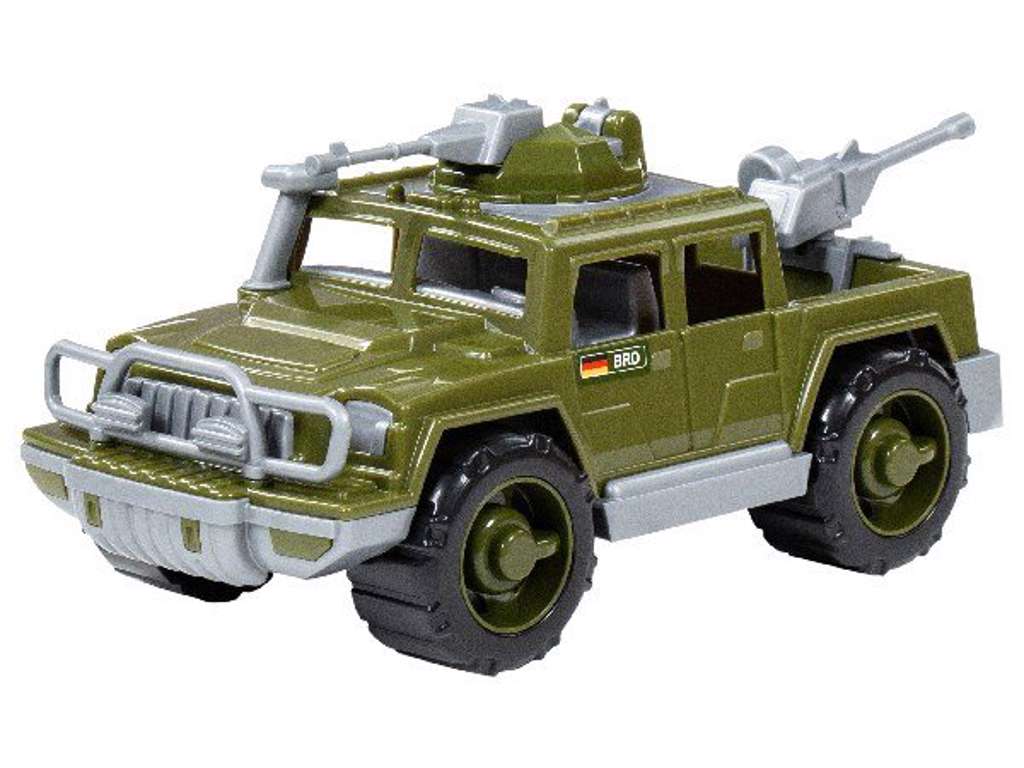 Militær jeep med gevær på 32 cm