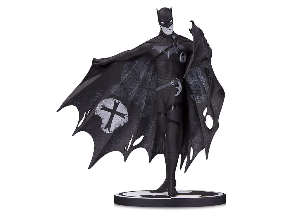 Batman Black & White statue af Batman by Gerard Way på 19 cm