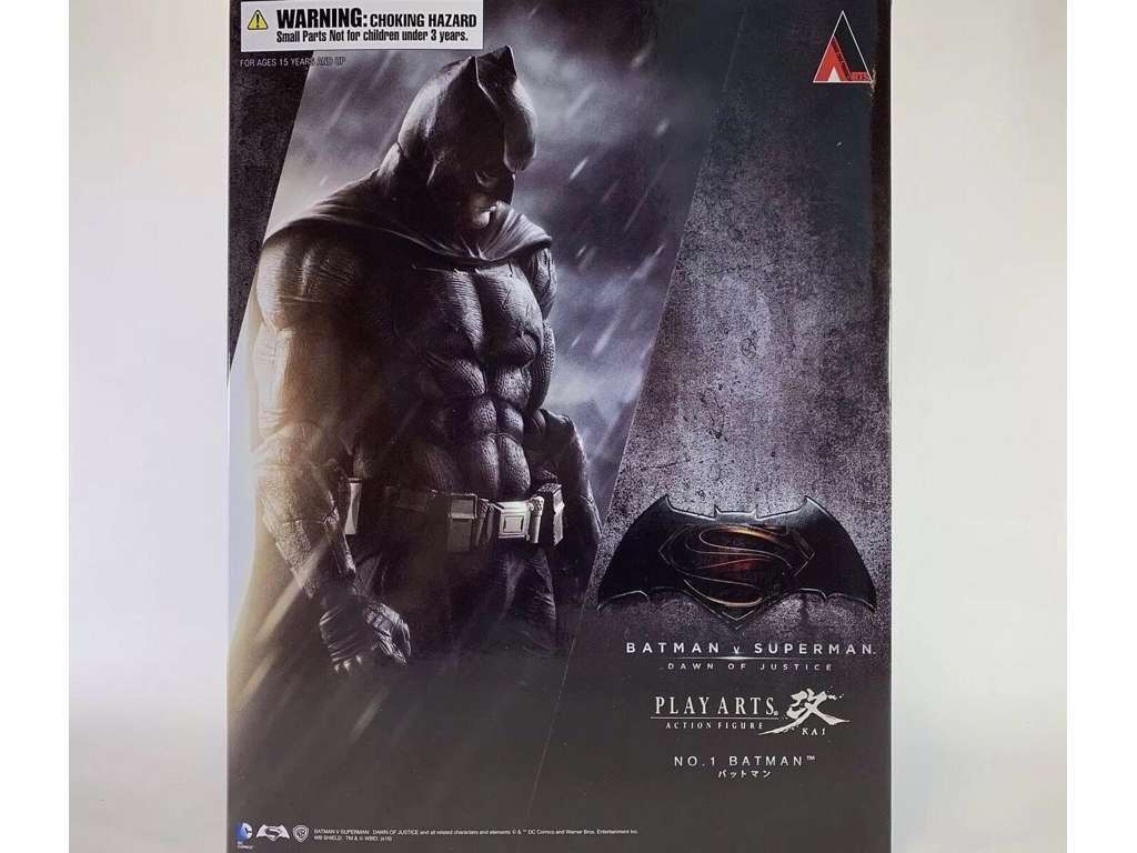 Batman v Superman Dawn of Justice Play Arts Kai action figur af Batman på 25 cm