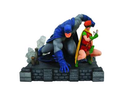 DC Gallery statue af Dark Knight Returns Batman og Robin på 25 cm