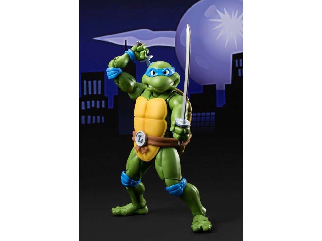 Teenage Mutant Ninja Turtles S.H. Figuarts action figur af Leonardo på 15 cm