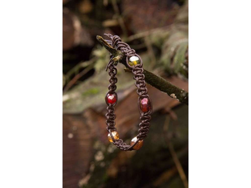 Armbånd med perler - brun