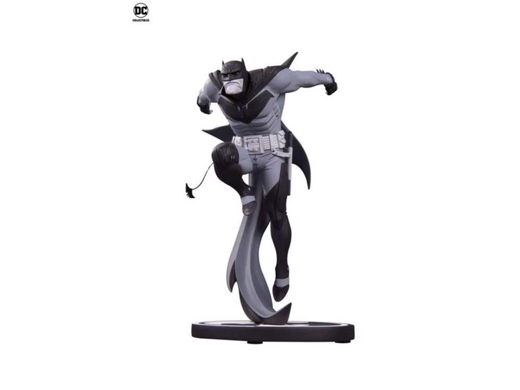 Batman Black & White statue af Batman by Sean Murphy på 17 cm