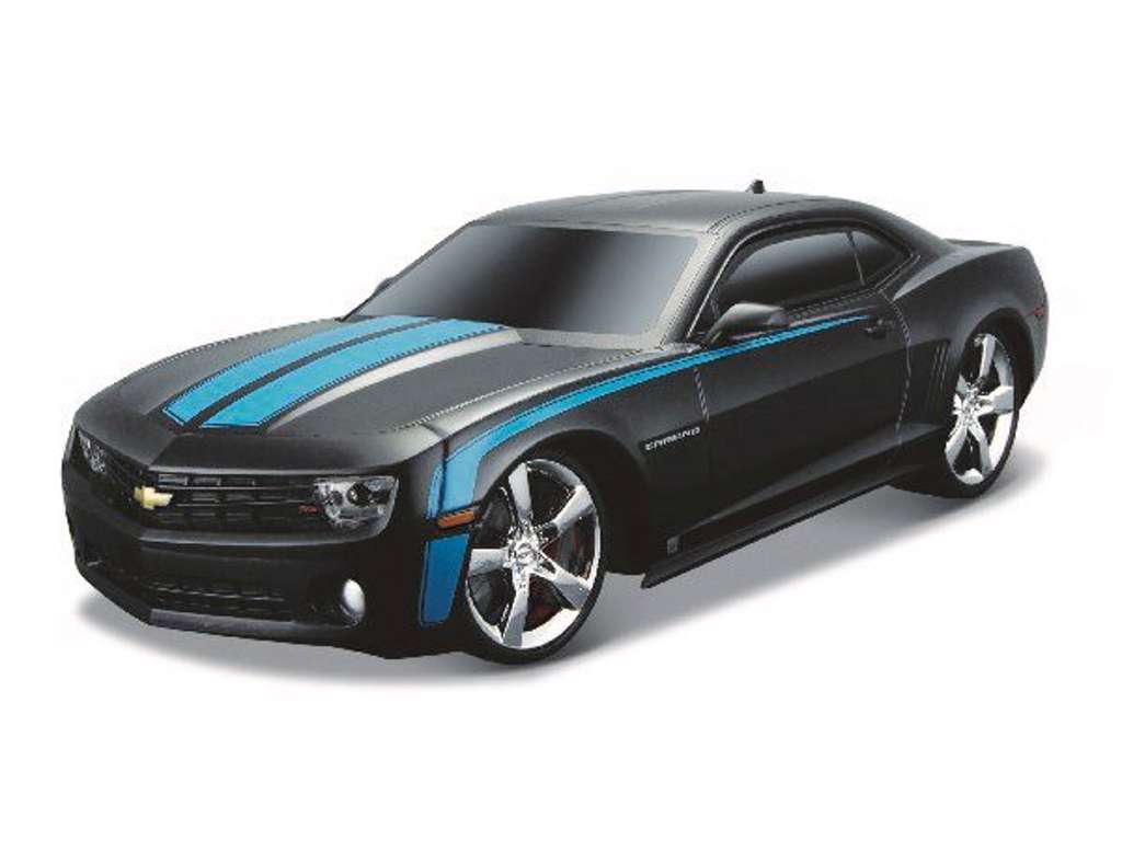 Fjernstyret 2010 Chevrolet Camaro RS R/C 1:24 fra Maisto - sort/blå