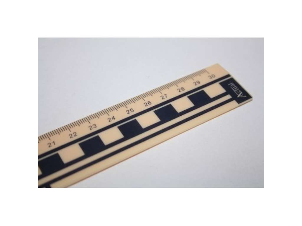 Lineal 30 cm i plast