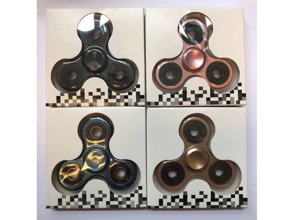 Metal fidget spinner