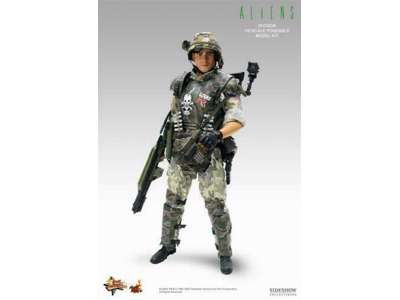 Private William Hudson fra Aliens action figur på 30 cm fra Hot Toys