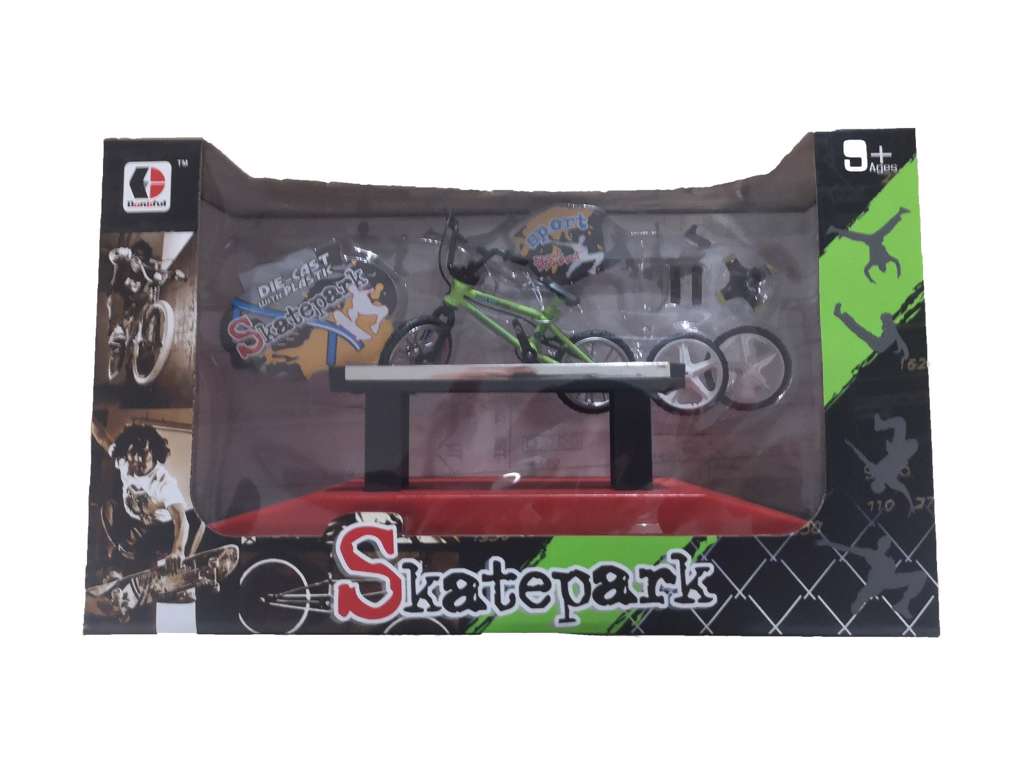 Skatepark med BMX cykel