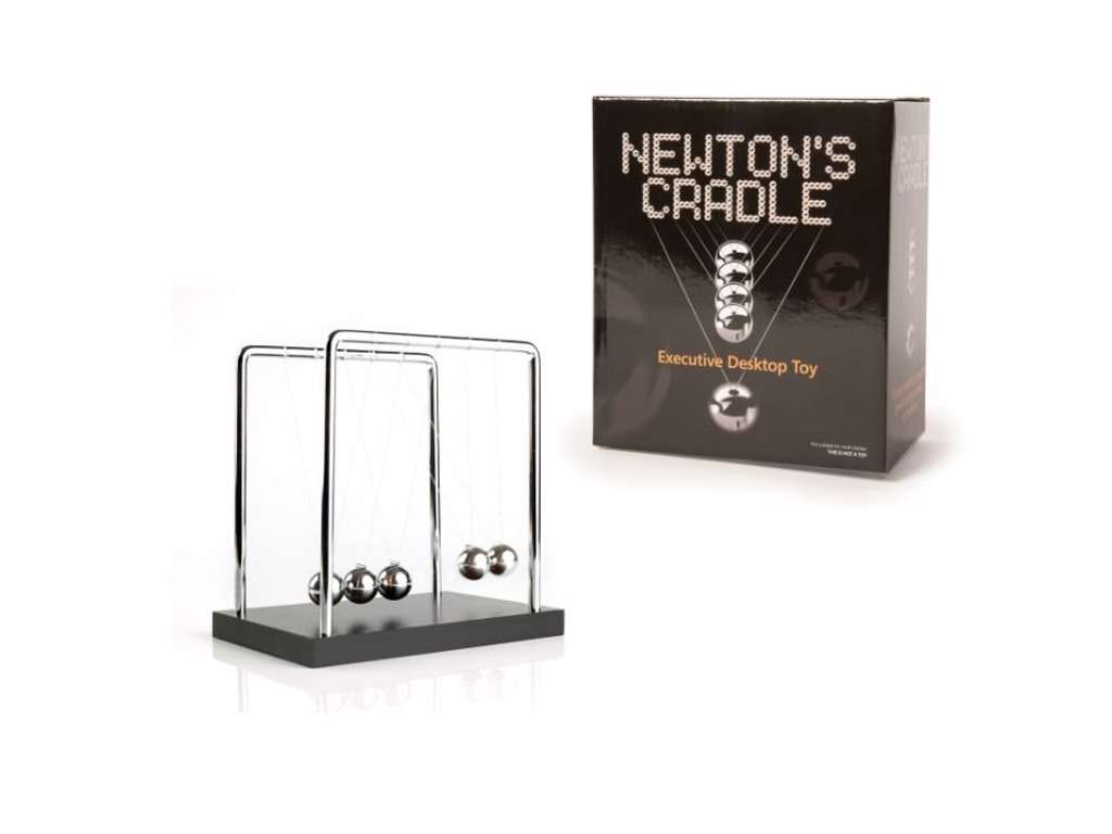 Newtons vugge på 18 cm