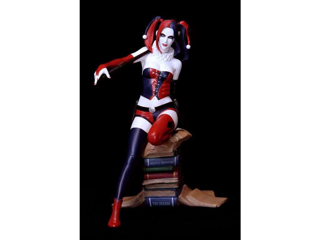 DC Comics Fantasy Figure Gallery Statue 1/6 af Harley Quinn på 26 cm