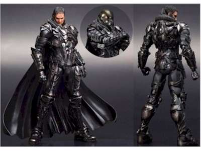 General Zod - Man of steel figur på 25 cm Play Arts