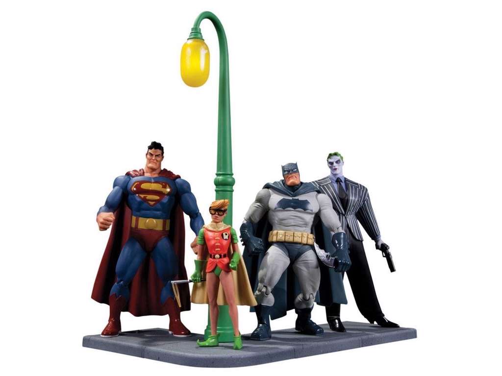 Batman The Dark Knight Returns action figur 4 pak på 18 cm fra DC Collectibles